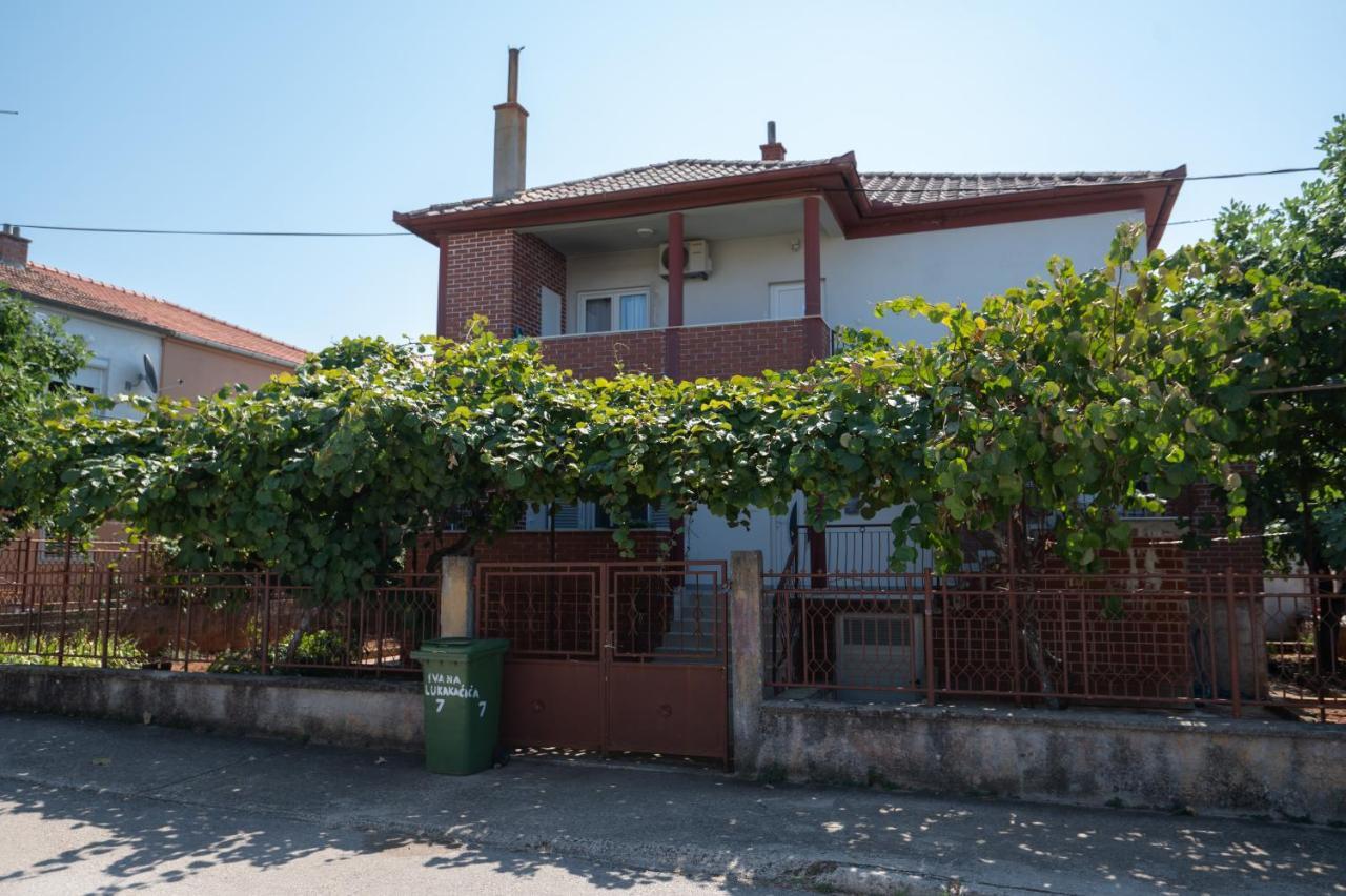 Modern Apartment Edda - Quiet Area - Close To Old Town And Beaches Zadar Dış mekan fotoğraf